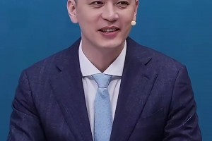 赵睿坦言：两负韩国后队员之间有一些小埋怨，球队自己做了调整